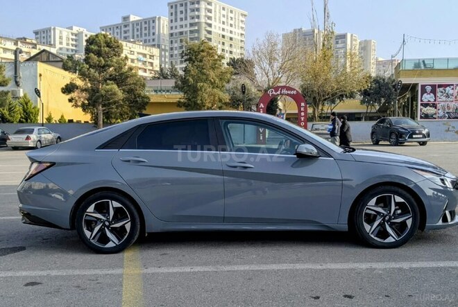 Hyundai Elantra 2021, 134,300 km - 1.6 l - Bakı