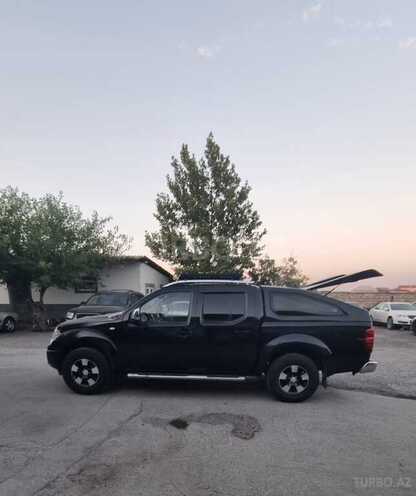 Nissan Navara 2013, 186,000 km - 2.5 l - Bakı