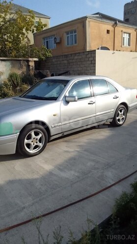 Mercedes E 280 1995, 391,000 km - 2.8 l - Bakı