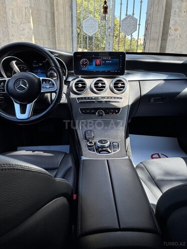 Mercedes C 300 2019, 67,500 km - 2.0 l - Bakı