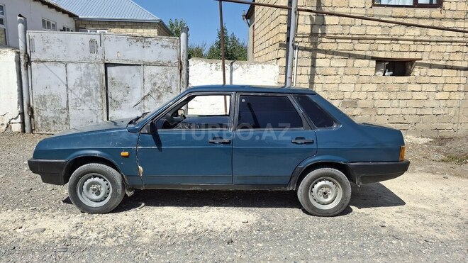 LADA (VAZ) 21099 1999, 200,000 km - 1.6 l - Quba