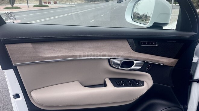 Volvo XC90 2025, 26,767 km - 2.0 л - Bakı