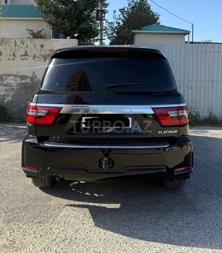 Nissan Patrol 2010, 89,000 km - 5.6 l - Bakı