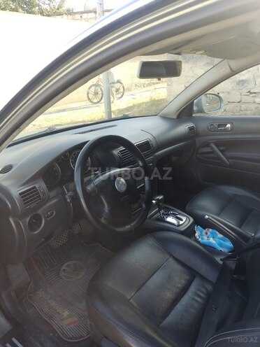Volkswagen Passat 2003, 368,000 km - 1.8 л - Siyəzən