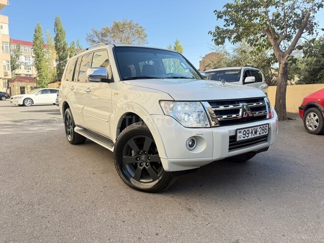Mitsubishi Pajero 2007, 330,000 km - 3.8 л - Sumqayıt