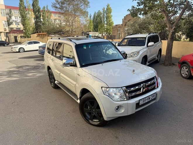 Mitsubishi Pajero 2007, 330,000 km - 3.8 л - Sumqayıt