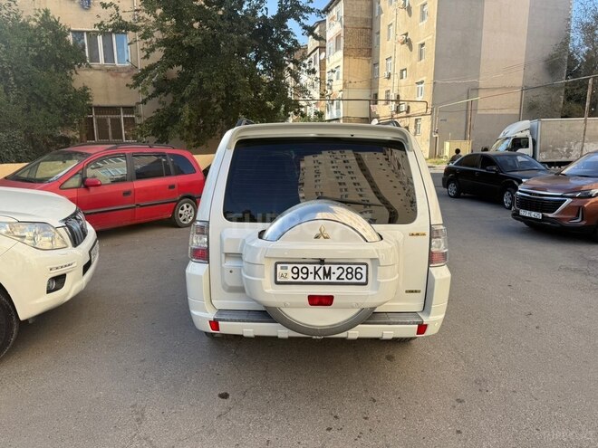 Mitsubishi Pajero 2007, 330,000 km - 3.8 л - Sumqayıt