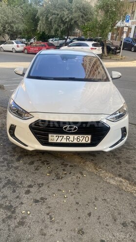 Hyundai Avante 2017, 289,500 km - 1.6 л - Bakı