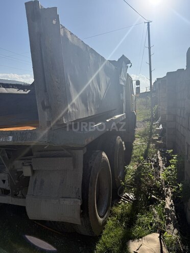 KamAz 55111 1989, 250,000 km - 11.0 l - Qusar