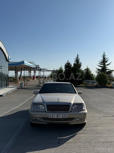 Mercedes C 220 1999, 664,679 km - 2.2 l - Qəbələ