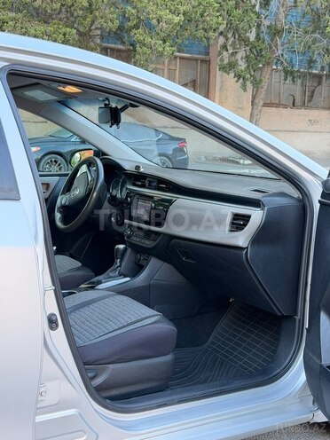 Toyota Corolla 2015, 232,200 km - 1.8 l - Bakı