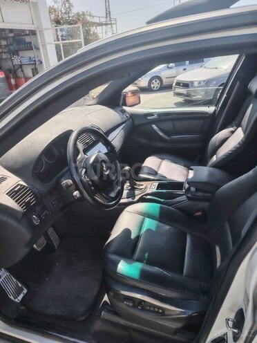 BMW X5 2002, 267,000 km - 4.4 l - Sumqayıt