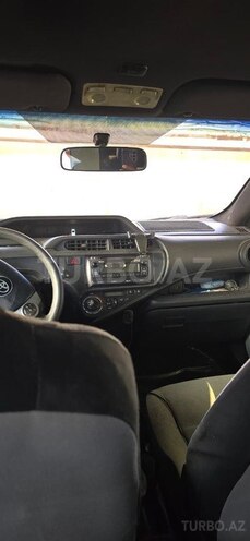 Toyota Prius C 2012, 226,000 km - 1.5 л - Bakı