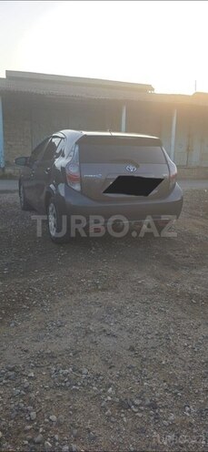 Toyota Prius C 2012, 226,000 km - 1.5 л - Bakı