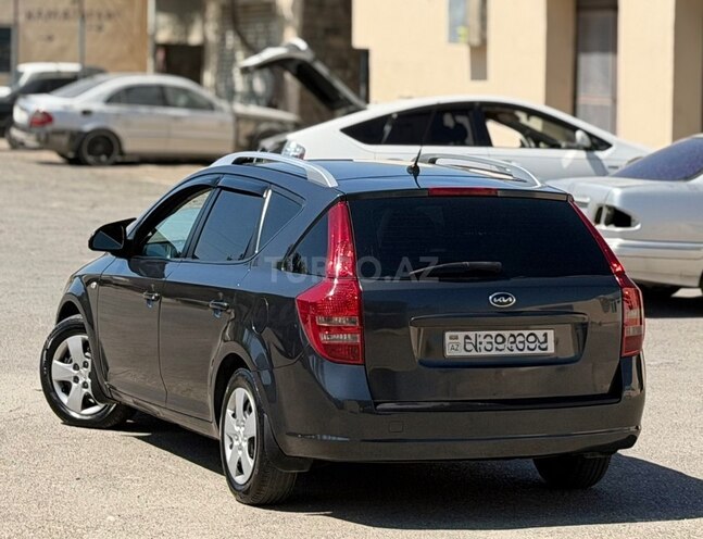 Kia  2008, 235,000 km - 1.6 l - Bakı