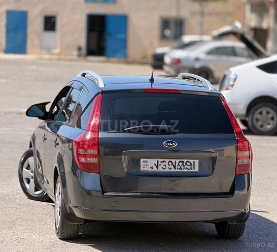 Kia  2008, 235,000 km - 1.6 l - Bakı