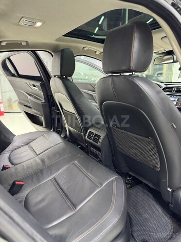 Jaguar XE 2016, 174,500 km - 2.0 л - Bakı