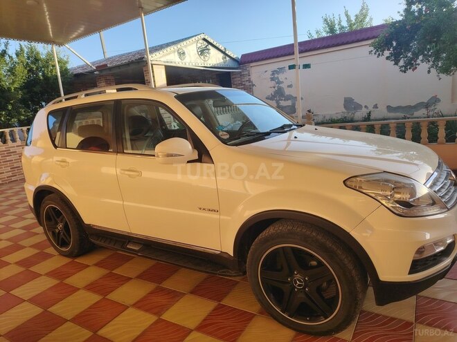Ssang Yong Rexton 2014, 155,168 km - 3.2 l - Bakı