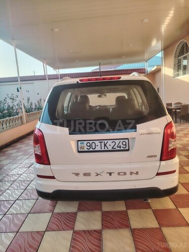 Ssang Yong Rexton 2014, 155,168 km - 3.2 l - Bakı