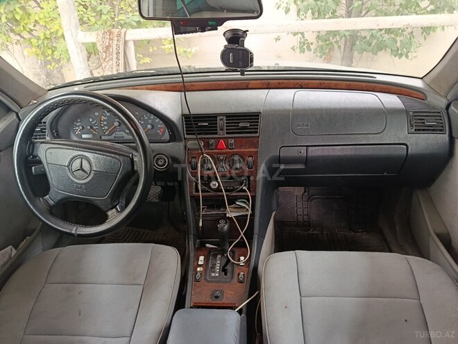 Mercedes C 200 1996, 249,000 km - 2.0 l - Bakı