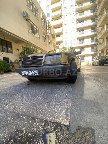 Mercedes 190 1992, 235,000 km - 2.0 l - Bakı