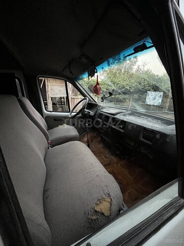 GAZ 33021 2000, 563,270 km - 2.4 l - Yevlax