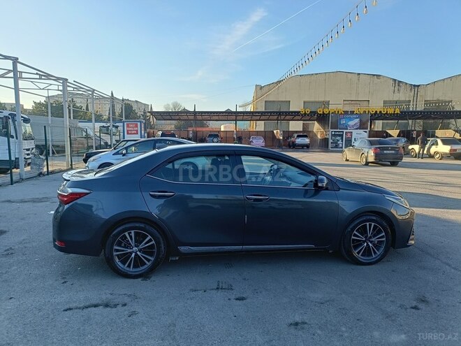 Toyota Corolla 2017, 144,000 km - 2.0 l - Bakı