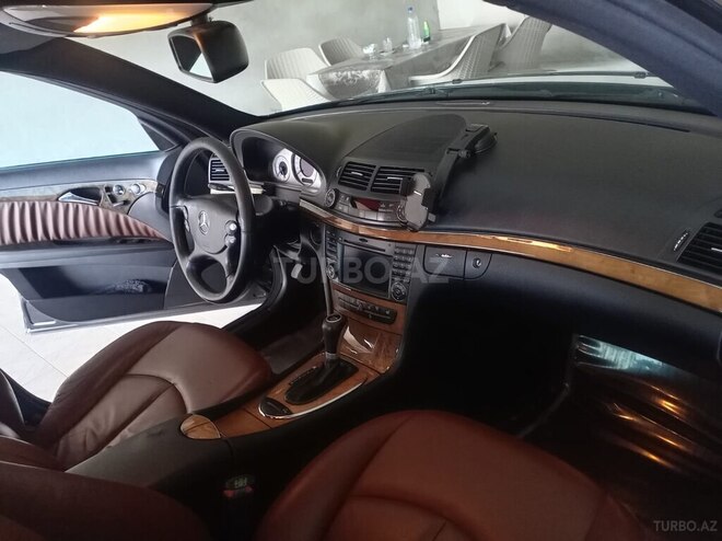 Mercedes E 280 2008, 295,000 km - 3.0 l - Masallı