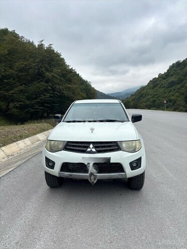 Mitsubishi L200 2014, 349,130 km - 2.5 l - Göygöl