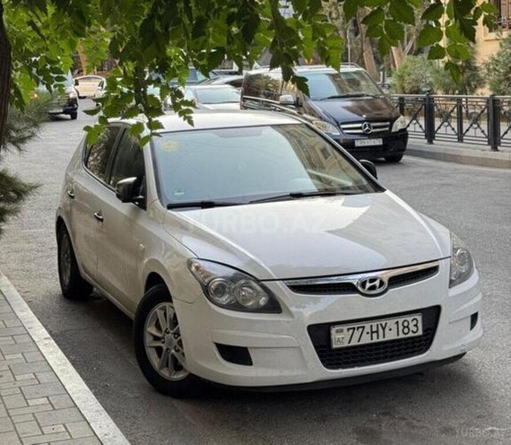 Hyundai i30 2009, 200,000 km - 1.4 л - Bakı