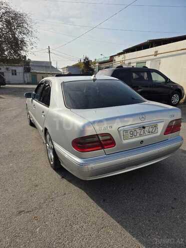 Mercedes E 270 2000, 450,000 km - 2.7 l - Bakı