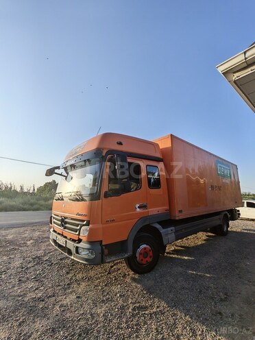 Mercedes Atego 818 2007, 725,871 km - 4.3 л - Salyan