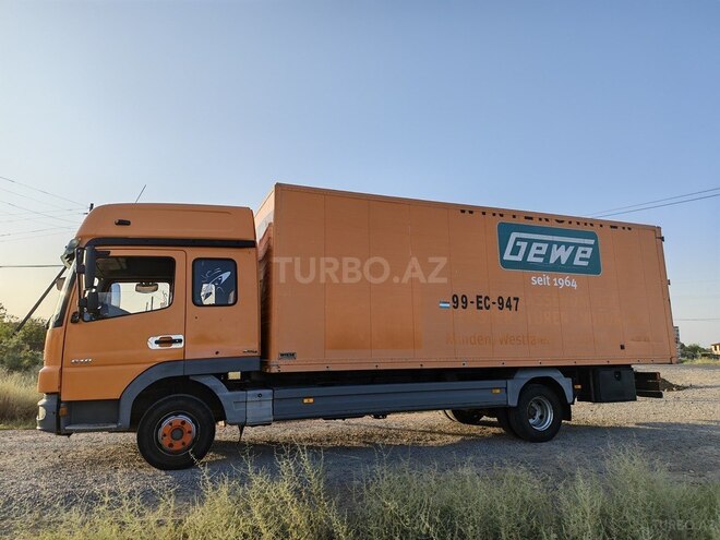 Mercedes Atego 818 2007, 725,871 km - 4.3 л - Salyan