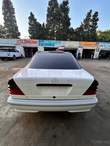 Mercedes C 230 1999, 245,000 km - 2.3 л - Bakı