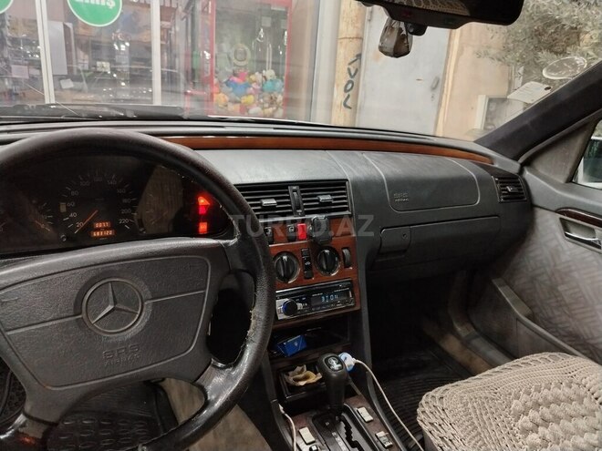 Mercedes C 220 1995, 683,000 km - 2.2 l - Bakı