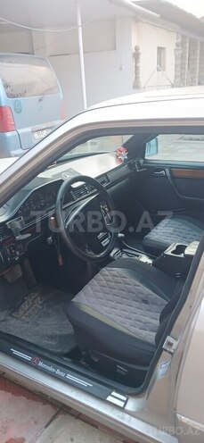 Mercedes 190 1993, 272,420 km - 2.0 l - Gəncə