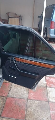 Mercedes 190 1993, 272,420 km - 2.0 l - Gəncə