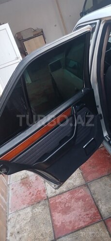 Mercedes 190 1993, 272,420 km - 2.0 l - Gəncə