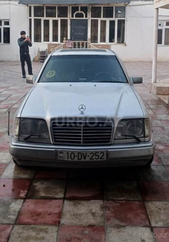 Mercedes 190 1993, 272,420 km - 2.0 l - Gəncə