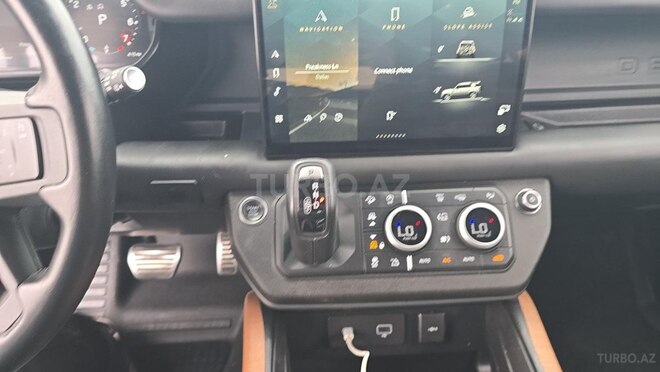 Land Rover Defender 2023, 111,045 km - 3.0 l - Bakı