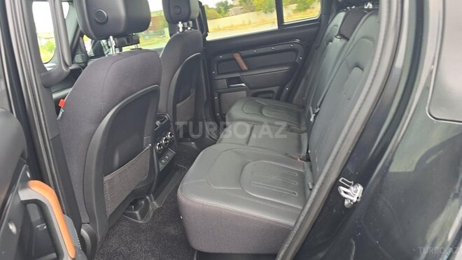 Land Rover Defender 2023, 111,045 km - 3.0 l - Bakı