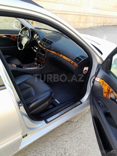 Mercedes E 220 2006, 285,000 km - 2.2 l - Bakı