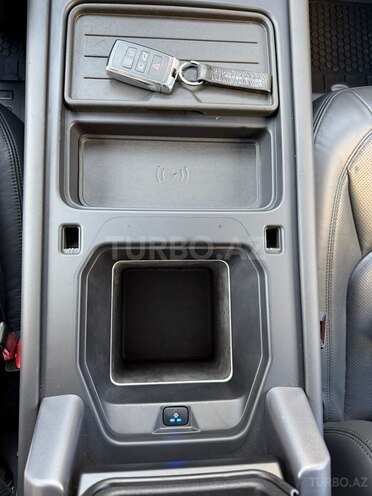 Land Rover Defender 2022, 49,500 km - 2.0 l - Bakı