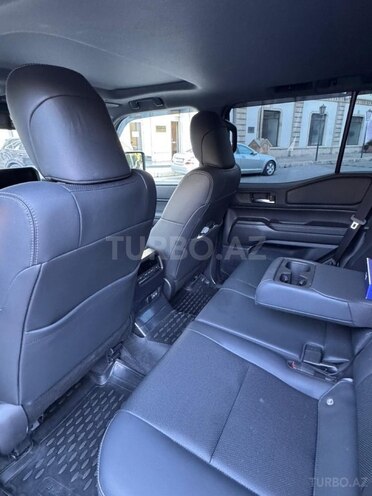Toyota Land Cruiser Prado 2024, 7,000 km - 2.8 l - Bakı