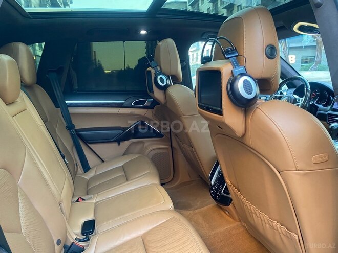 Porsche Cayenne GTS 2015, 99,000 km - 3.6 л - Bakı
