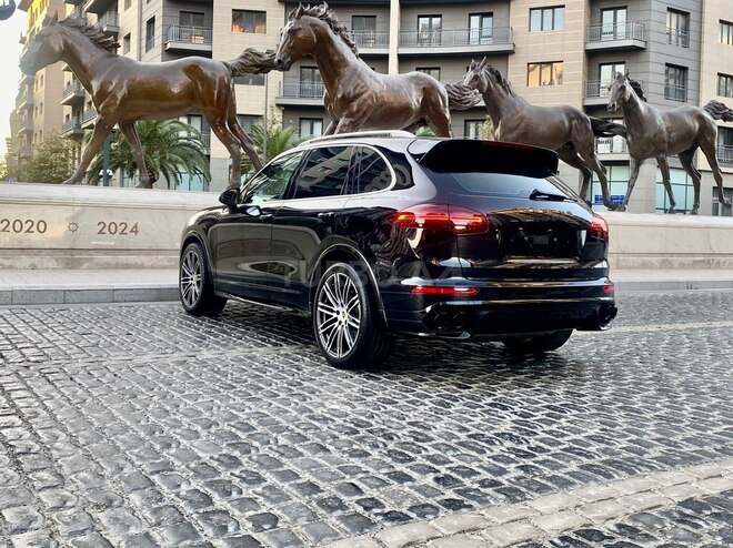 Porsche Cayenne GTS 2015, 99,000 km - 3.6 л - Bakı