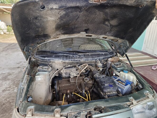 LADA (VAZ) 2110 2005, 268,000 km - 1.5 l - Saatlı