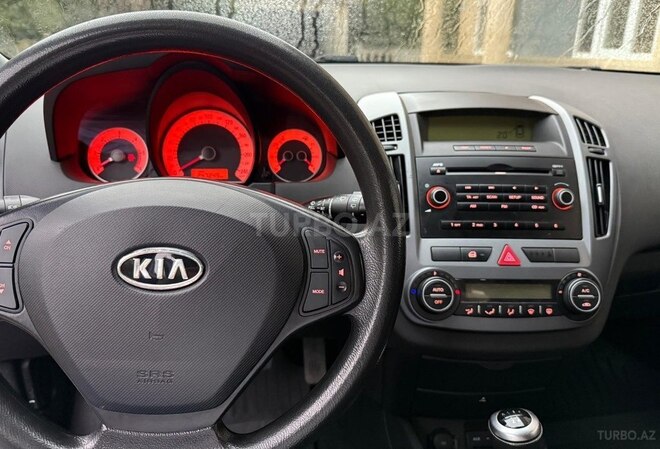 Kia  2008, 248,000 km - 1.6 l - Lənkəran