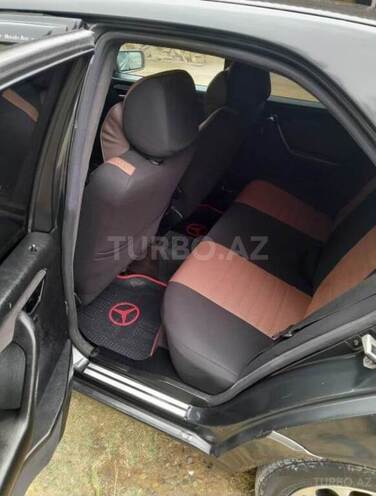 Mercedes C 220 1995, 348,000 km - 2.2 l - Saatlı