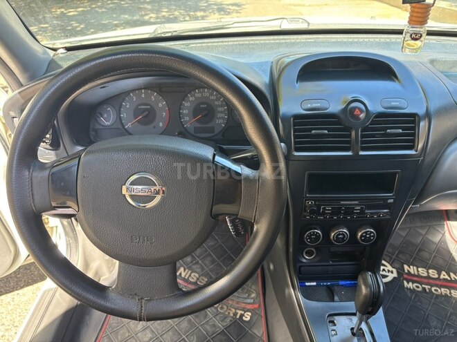 Nissan Sunny 2011, 206,000 km - 1.6 l - Bakı